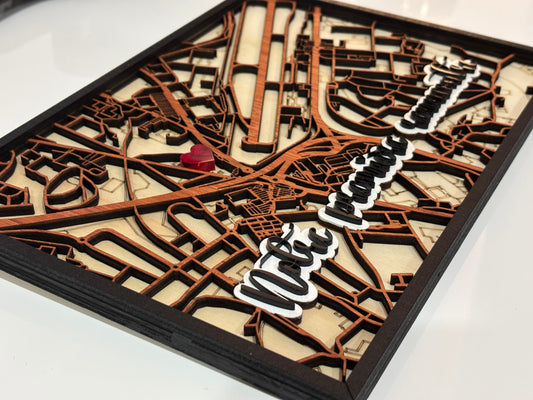 Une Carte Personnalisée du Lieu de Rencontre – Cadre Carte Géographique Gravée en Bois | Cadeau Couple Unique